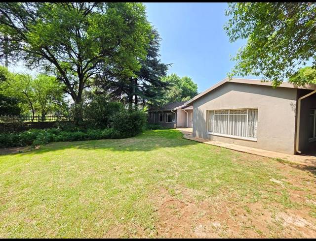 6 BEDROOM HOUSE FOR SALE IN MEYERTON CENTRAL